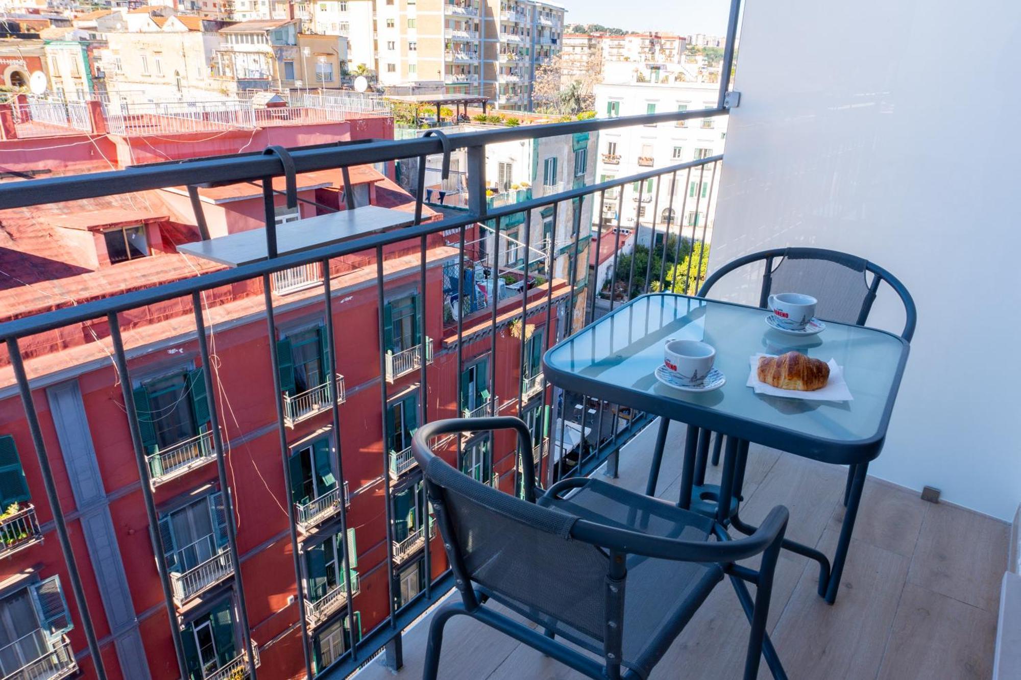 Na Bella Vista Rooftop-B&B Неаполь Экстерьер фото